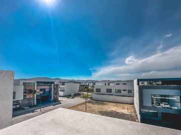 CASA EN VENTA CON ROOF GARDEN EN PARQUE SONORA
