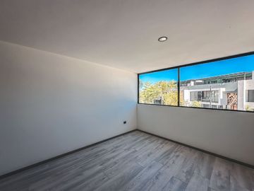 CASA EN VENTA CON ROOF GARDEN EN PARQUE SONORA