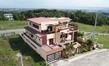 The Ultimate Luxurious Haven For SALE : Exquisite 8BR Mansion with Pool, Roof Deck, and More at The Peak in Havila!