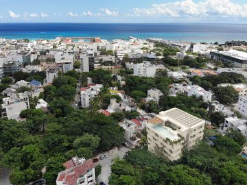 ESTUDIOS Y DEPARTAMENTOS con ROOFTOP BEACH-VIEW CERCA DE LA 5TA EN PLAYA DEL CARMEN