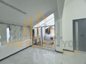 Casa en Venta Malibrán $6.5M
