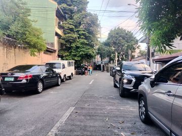 Newly Renovated Bungalow House for Sale in Brgy Paltok, Quezon City near Starbucks West Avenue