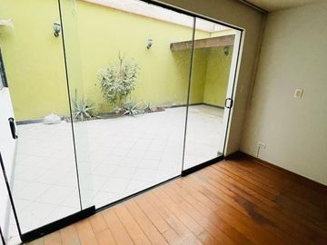 Vendo Departamento en Las Lomas de La Molina Vieja frente a parque