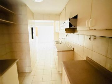 Vendo Departamento en Las Lomas de La Molina Vieja frente a parque