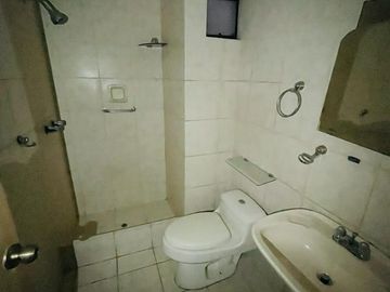 Vendo Departamento en Las Lomas de La Molina Vieja frente a parque