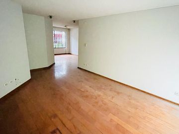 Vendo Departamento en Las Lomas de La Molina Vieja frente a parque