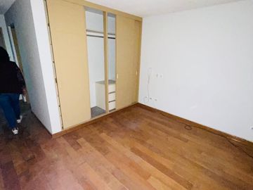 Vendo Departamento en Las Lomas de La Molina Vieja frente a parque