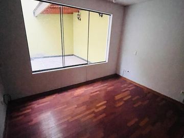 Vendo Departamento en Las Lomas de La Molina Vieja frente a parque