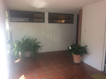 VIVEROS DE ASIS CASA Y TERRENO ESCRITURAS INDEPENDIENTES
