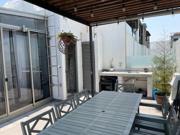 Venta de casa en condominio con Roof Garden privado en Portales Sur, CDMX