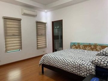 WELL MAINTAINED MODERN HOME IN AN EXCLUSIVE VILLAGE NEAR CLARK AND BALIBAGO