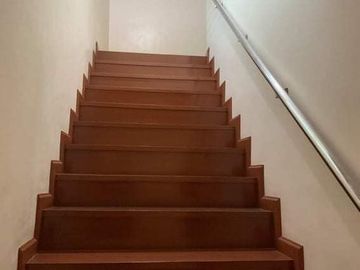 WELL MAINTAINED MODERN HOME IN AN EXCLUSIVE VILLAGE NEAR CLARK AND BALIBAGO