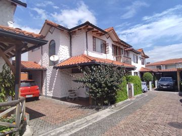 VENTA CASA TIPO HACIENDA SECTOR PLAYA CHICA