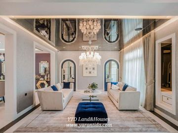 For Sale/Rent a magnificent luxury house, Nantawan Bangna KM 7, size XL, the largest house type in the compund. The house is spacious in every room, b