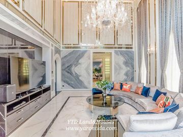 For Sale/Rent a magnificent luxury house, Nantawan Bangna KM 7, size XL, the largest house type in the compund. The house is spacious in every room, b
