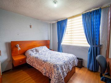 KENNEDY, CASA RENTERA VENTA, 2 PISOS