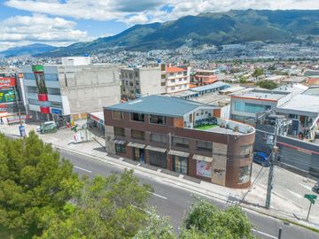 KENNEDY, CASA RENTERA VENTA, 2 PISOS