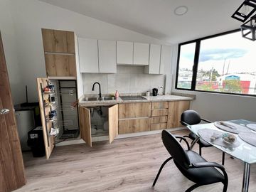 KENNEDY, CASA RENTERA VENTA, 2 PISOS