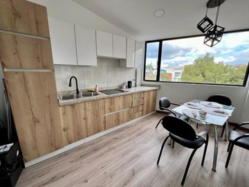 KENNEDY, CASA RENTERA VENTA, 2 PISOS