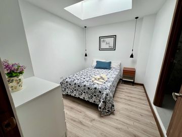 KENNEDY, CASA RENTERA VENTA, 2 PISOS