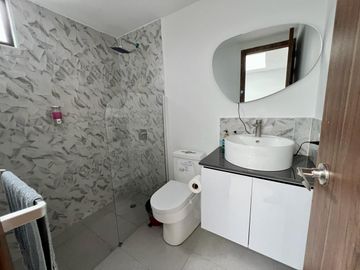 KENNEDY, CASA RENTERA VENTA, 2 PISOS