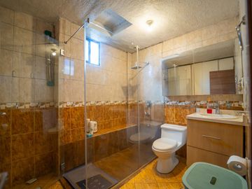KENNEDY, CASA RENTERA VENTA, 2 PISOS