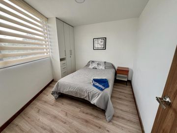 KENNEDY, CASA RENTERA VENTA, 2 PISOS