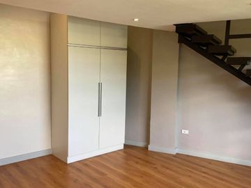 3 Storey Townhouse Unit Teacher's Village Quezon City UNIT 5