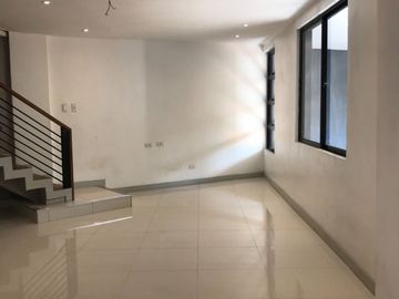 3 Storey Townhouse Unit Teacher's Village Quezon City UNIT 5