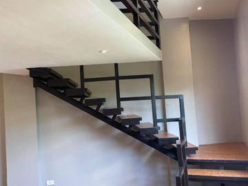 3 Storey Townhouse Unit Teacher's Village Quezon City UNIT 5
