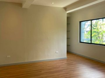 3 Storey Townhouse Unit Teacher's Village Quezon City UNIT 5