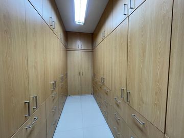 En venta casa en urbanización privada en zona sur de Manta