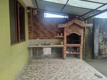 Vendo casa en la Coop. 