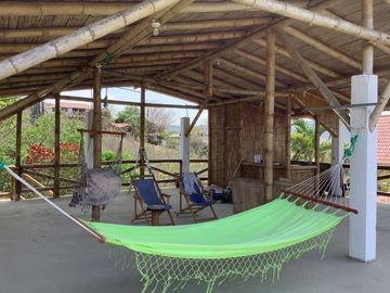 Casa de Venta cerca al Mar en Puerto Lopez Manabí