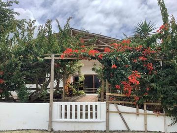 Casa de Venta cerca al Mar en Puerto Lopez Manabí