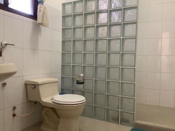 Casa de Venta cerca al Mar en Puerto Lopez Manabí