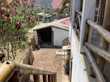 Casa de Venta cerca al Mar en Puerto Lopez Manabí