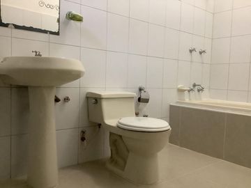 Casa de Venta cerca al Mar en Puerto Lopez Manabí