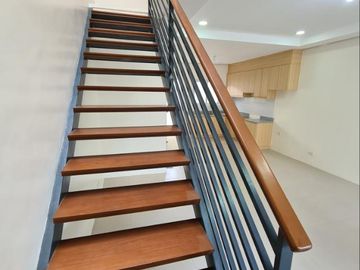 House and Lot For Sale in Antipolo with 3 Bedrooms and 3 Toilet & Bath PH2509