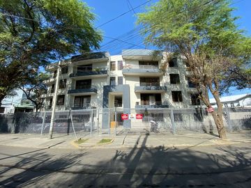 VENDO LINDO DEPARTAMENTO EN LA  AV. FORTUNATO CHIRICHIGNO (POR EL GOBIERNO REGIONAL PIURA)