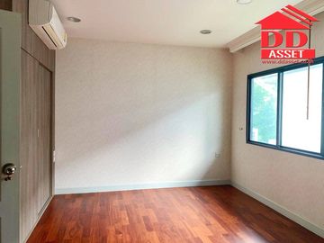 ขายบ้านเดี่ยว แกรนด์ บางกอก บูเลอวาร์ด ราชพฤกษ์ – รัตนาธิเบศร์ บ้านหรู ห้องมุม สไตล์ Modern Luxury ติดถนนราชพฤกษ์ ใกล้รถไฟฟ้า