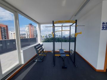 Vendo Departamento de 191 m2 en  la  Av. González Suárez.