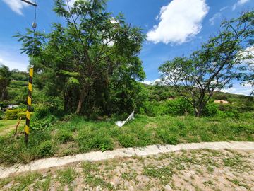 Lote ORQUÍDEA 143 con bonita vista todos los servicios proyecto incluído en Fracc Rancho San Diego Ixtapan de la Sal EDOMEX