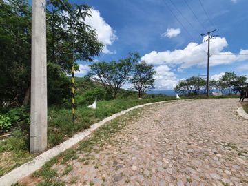 Lote ORQUÍDEA 143 con bonita vista todos los servicios proyecto incluído en Fracc Rancho San Diego Ixtapan de la Sal EDOMEX