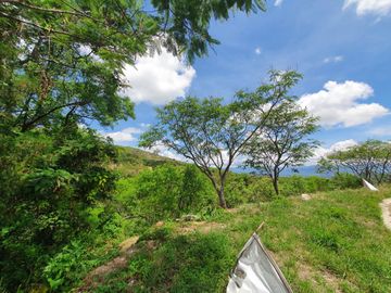 Lote ORQUÍDEA 143 con bonita vista todos los servicios proyecto incluído en Fracc Rancho San Diego Ixtapan de la Sal EDOMEX