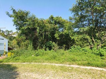 Lote ORQUÍDEA 143 con bonita vista todos los servicios proyecto incluído en Fracc Rancho San Diego Ixtapan de la Sal EDOMEX