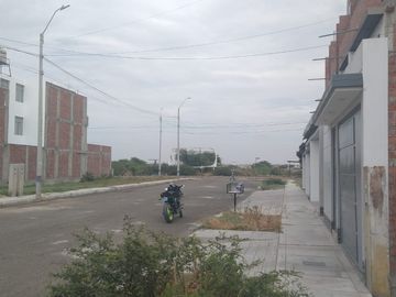 VENTA   DE  TERRENO  URB-CORALES  DE PIURA