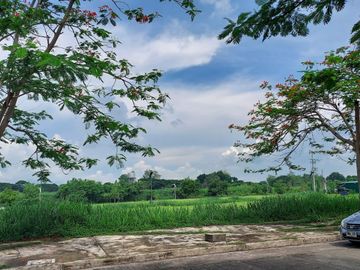 The Newly Listed Commercial Lot for Sale in Santa Rosa Business Park, Laguna