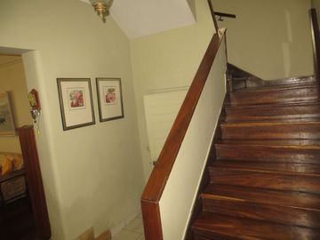 CASA COMO TERRENO EN URB SAN ANTONIO, MIRAFLORES: FRENTE DE 14 MTS, $ 560,000