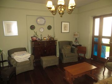 CASA COMO TERRENO EN URB SAN ANTONIO, MIRAFLORES: FRENTE DE 14 MTS, $ 560,000